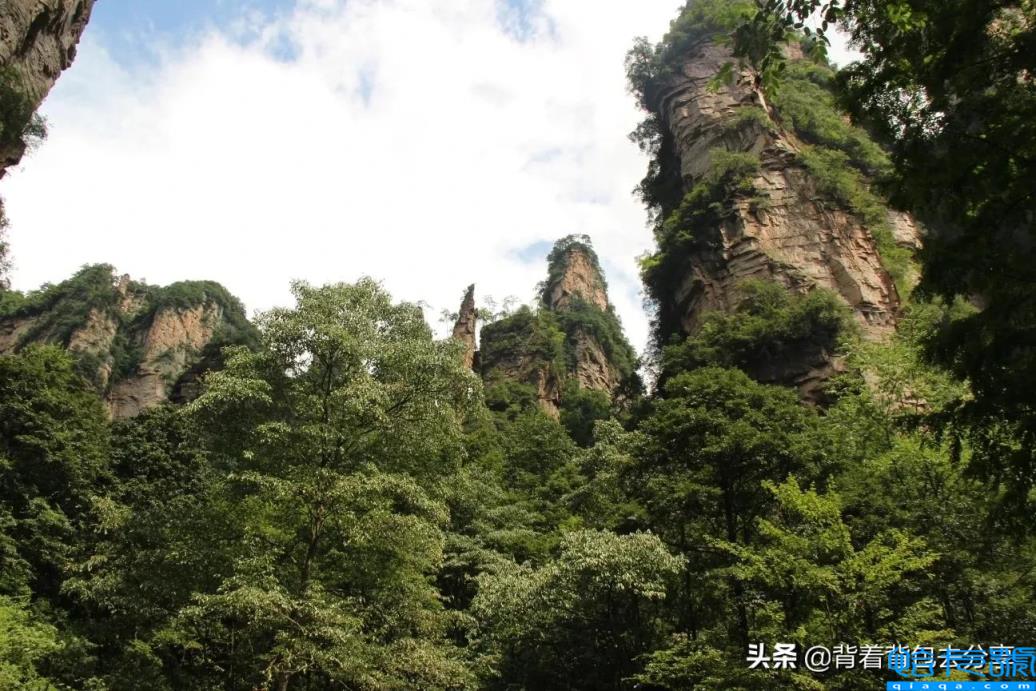 湖南旅游十大必去景区排名，湖南必玩的10大景区排行榜(附2022年最新排名前十榜单)